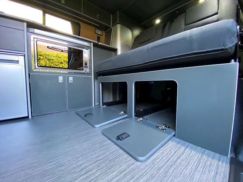 Ford 2.0 TDCi 270 Limited Panel Van 5dr Diesel Manual L1 H2 (157 g/km, 128 bhp)