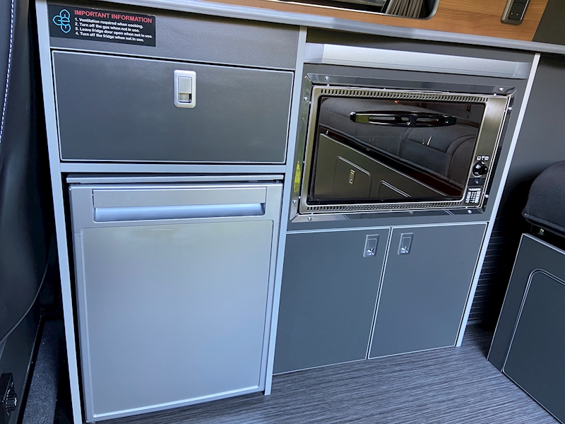 Ford 2.0 TDCi 270 Limited Panel Van 5dr Diesel Manual L1 H2 (157 g/km, 128 bhp)