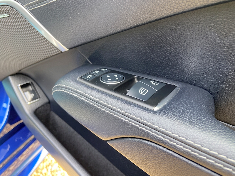 Mercedes-Benz 3.0 SL400 V6 Edition Roadster 2dr Petrol G-Tronic+ Euro 6 (s/s) (367 ps)