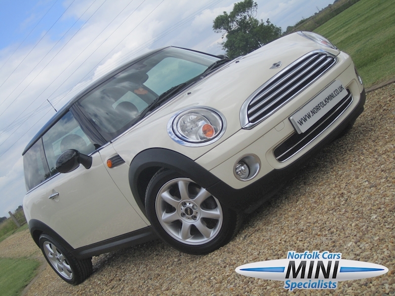 Mini Mini Cooper Hatchback 1.6 Automatic Petrol