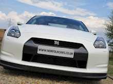 Nissan Gt-R Black Edition - U5
