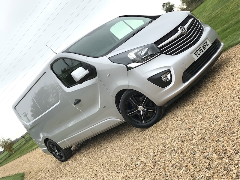 vauxhall vivaro sportive 2015 alloys wheels