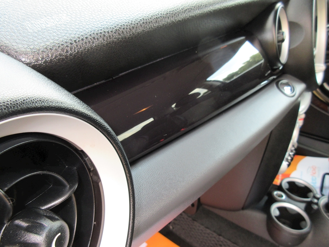 Used 2009 Mini Hatch Cooper Graphite For Sale in Norfolk (U702