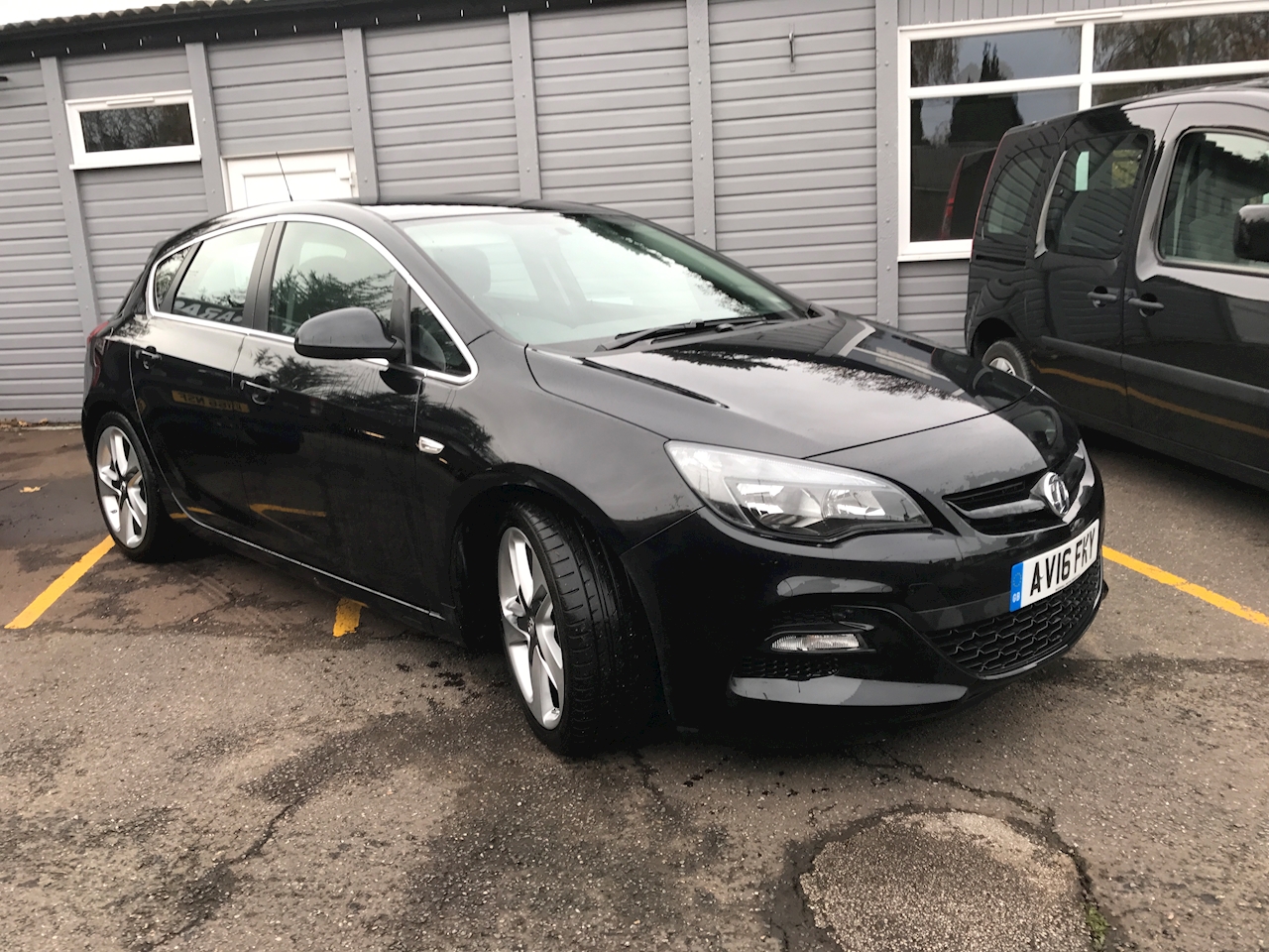 Vauxhall Astra Year 2016 Model Service Manual