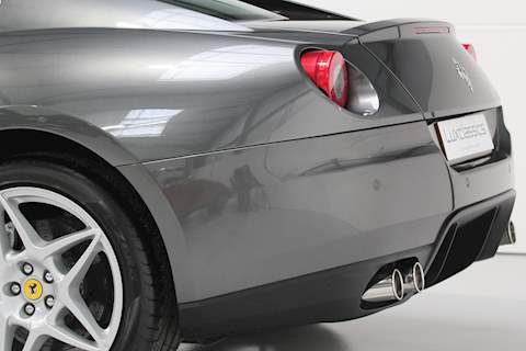 Ferrari 599 GTB Fiorano F1 Coupe 6.0 Semi Auto Petrol