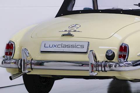 Mercedes Benz 190SL Roadster 1.9 Roadster Manual Petrol