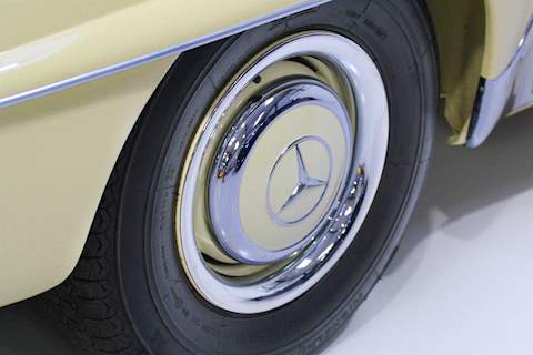 Mercedes Benz 190SL Roadster 1.9 Roadster Manual Petrol