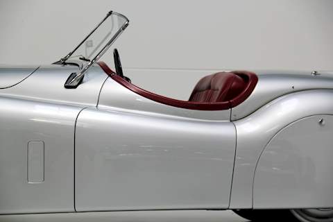 Jaguar XK120 Roadster 3.4 OTS Manual Petrol