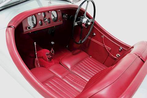 Jaguar XK120 Roadster 3.4 OTS Manual Petrol