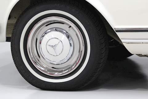 Mercedes-Benz 230 SL Roadster Coupe Manual Petrol