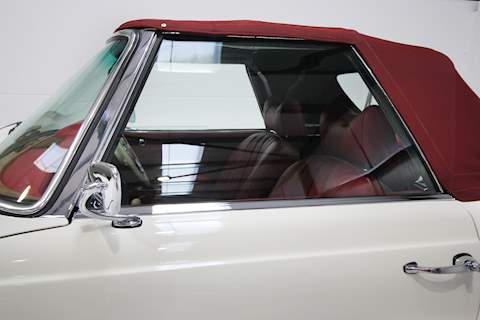 Mercedes-Benz 230 SL Roadster Coupe Manual Petrol