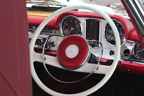 Mercedes-Benz 230 SL Roadster Coupe Manual Petrol