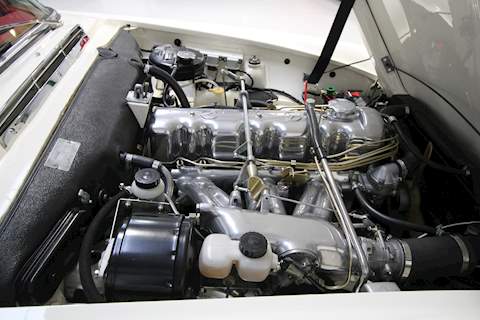 Mercedes-Benz 230 SL Roadster Coupe Manual Petrol