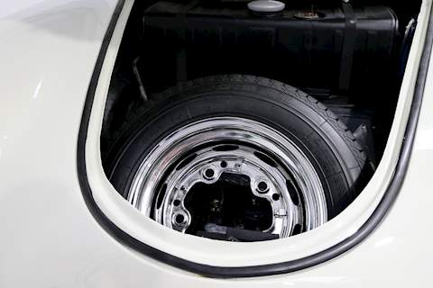 Porsche 1600 1600 3dr Convertible Manual four speed Petrol