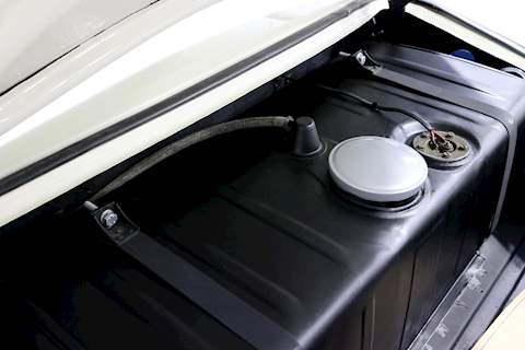 Porsche 1600 1600 3dr Convertible Manual four speed Petrol