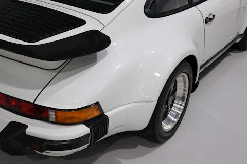 Porsche 5 Series  Saloon 2.5 Manual Petrol