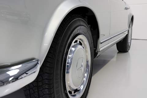 Mercedes 2.8 2dr Sports Automatic Petrol