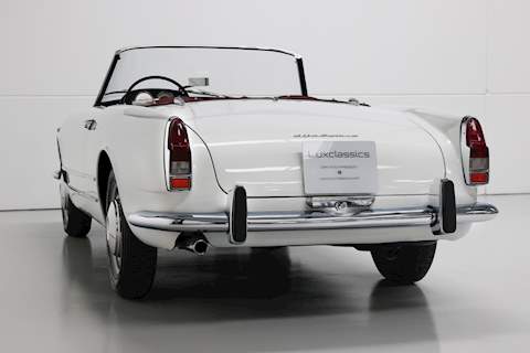 Alfa Romeo 2000 Spider 2.0 Convertible Petrol
