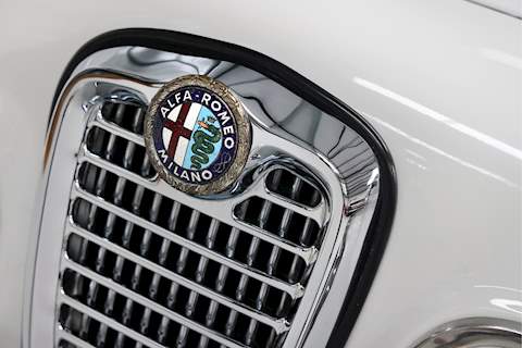 Alfa Romeo 2000 Spider 2.0 Convertible Petrol