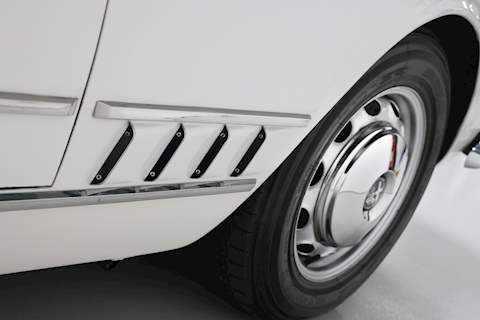 Alfa Romeo 2000 Spider 2.0 Convertible Petrol