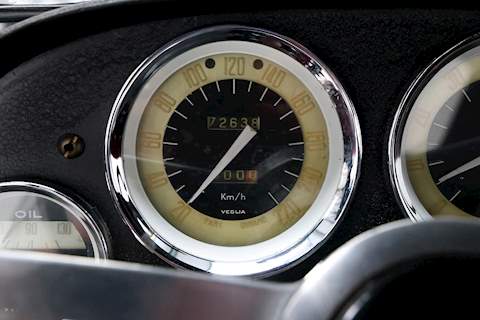 Alfa Romeo 2000 Spider 2.0 Convertible Petrol