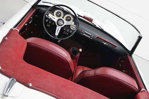 Alfa Romeo 2000 Spider 2.0 Convertible Petrol