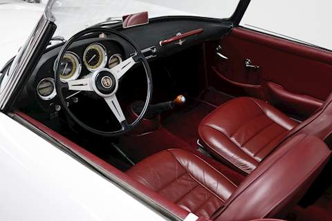 Alfa Romeo 2000 Spider 2.0 Convertible Petrol