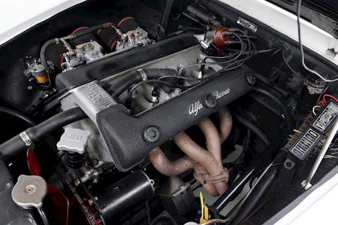 Alfa Romeo 2000 Spider 2.0 Convertible Petrol