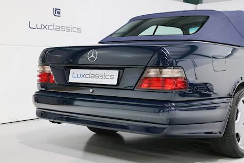 Mercedes-Benz E320 Convertible 3.2 2dr Convertible Automatic Petrol