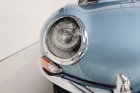 Jaguar 4.2 FHC 4.2 2dr FHC MANUAL Petrol