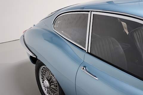 Jaguar 4.2 FHC 4.2 2dr FHC MANUAL Petrol