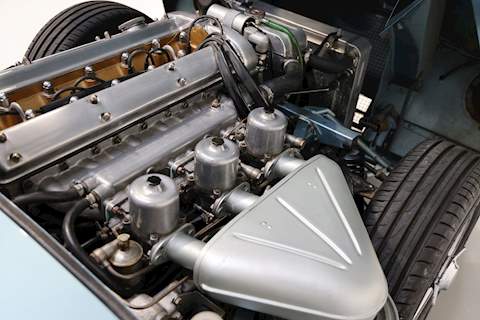 Jaguar 4.2 FHC 4.2 2dr FHC MANUAL Petrol