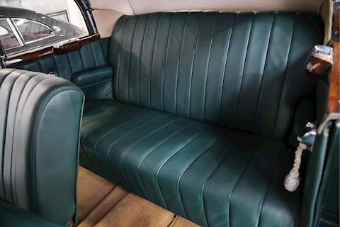 Mercedes-Benz 220  Cabriolet B 2.2 Convertible Manual Petrol