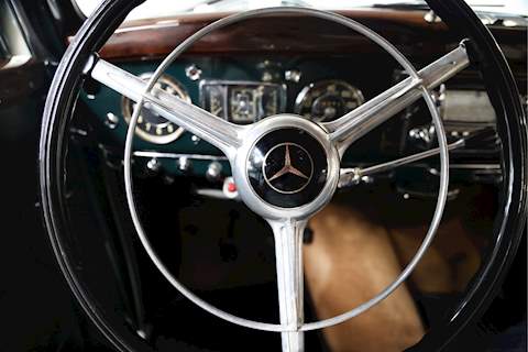 Mercedes-Benz 220  Cabriolet B 2.2 Convertible Manual Petrol