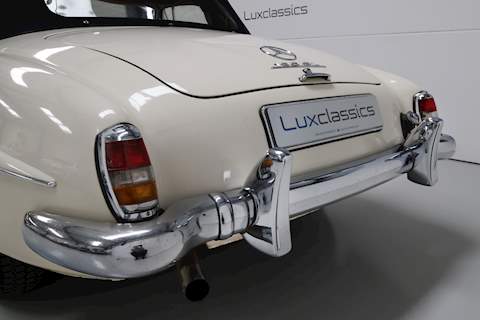 Mercedes-Benz W121 1.9 2dr Convertible Manual Petrol