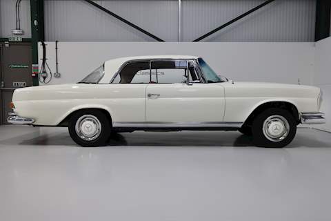 Mercedes Coupe 2.5 2dr Coupe Manual Petrol