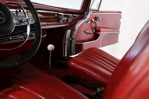 Mercedes Coupe 2.5 2dr Coupe Manual Petrol