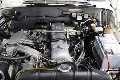 Mercedes Coupe 2.5 2dr Coupe Manual Petrol