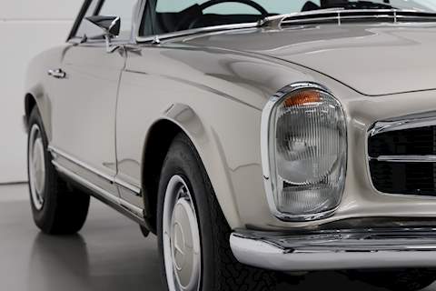 Mercedes-Benz Roadster 0.0 2dr Saloon Automatic Petrol