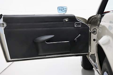 Mercedes-Benz Roadster 0.0 2dr Saloon Automatic Petrol