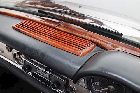 Mercedes-Benz Roadster 0.0 2dr Saloon Automatic Petrol