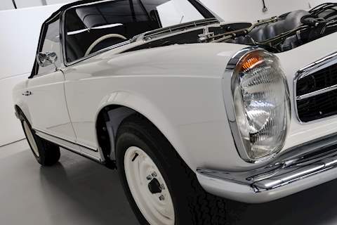 Mercedes 230 SL 2.3 2dr Roadster Manual Petrol