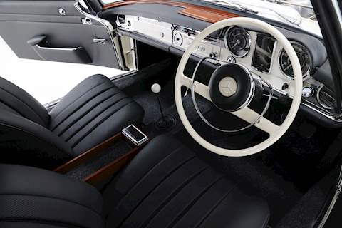 Mercedes 230 SL 2.3 2dr Roadster Manual Petrol