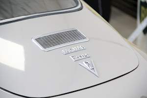 Jaguar 'E' Type 5.3 FHC Petrol