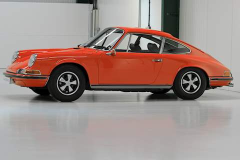 Porsche 911 T 2.0 Coupe Manual 5 Speed Petrol