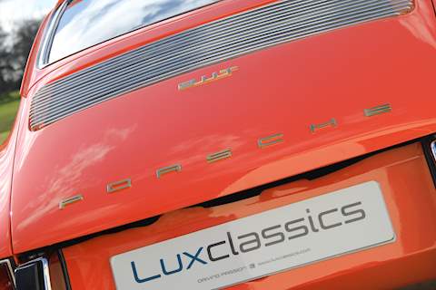 Porsche 911 T 2.0 Coupe Manual 5 Speed Petrol