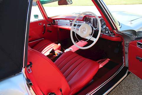 Mercedes 280 SL 2.8 Sports Petrol