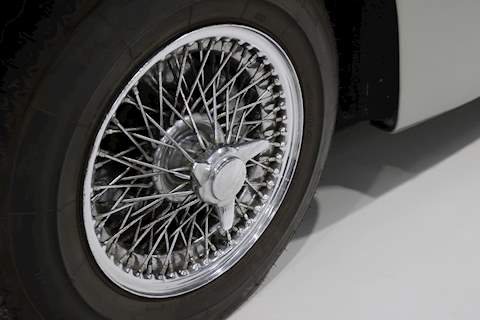 Aston Martin DB6 DB6 4.0 Saloon Petrol