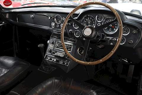 Aston Martin DB6 DB6 4.0 Saloon Petrol