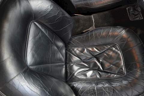 Aston Martin DB6 DB6 4.0 Saloon Petrol